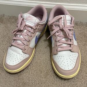 Nike Women's Pink and Purple Sneakers